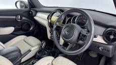 MINI Hatchback 1.5 Cooper Exclusive 5dr Auto [Nav Pack] Petrol Hatchback